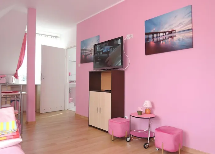 In Near Clean Dziwnówek